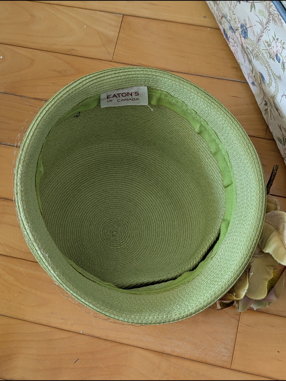 Vtg Eaton's Hat With Faux Flower - Picture 6 of 8